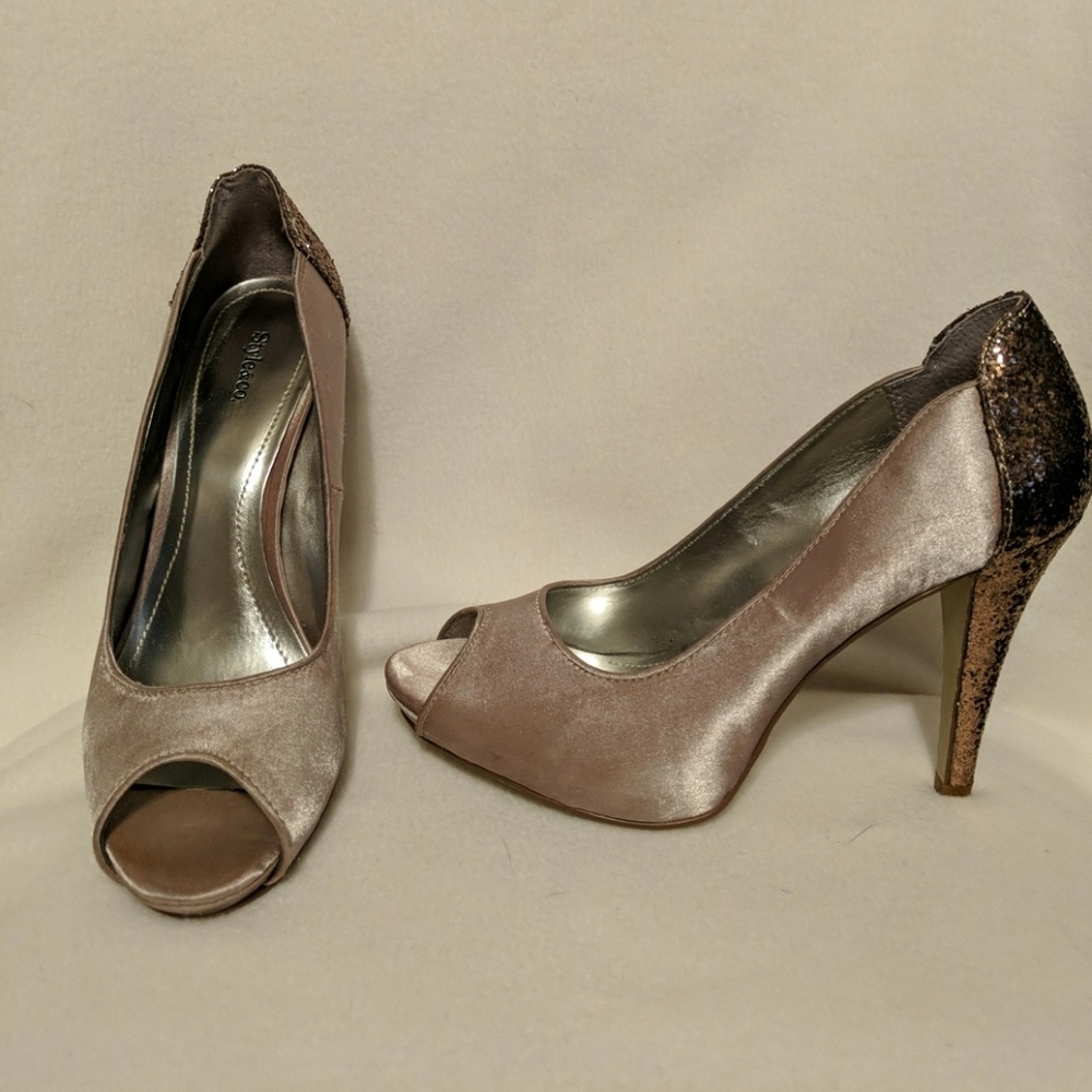 Style & co gold peep toe pumps